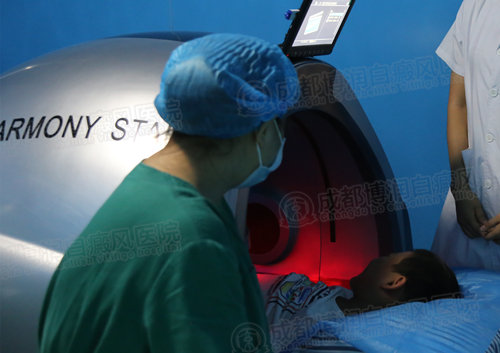 专业服务儿童白癜风的中西结合技术—脐疫